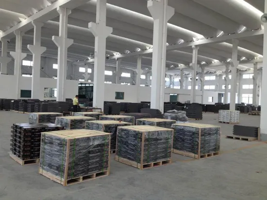 プラスチック/木材/複合材料/ハイブリッド/エンジニアリングPVC/Spc/Lvt/ラミネート/ラミネート/高級ビニールゴムタイル寄木細工の床